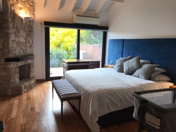 Casa en VENTA en exclusivo Barrio Rey Moro - La Horqueta San Isidro