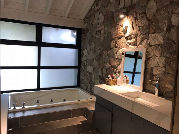 Casa en VENTA en exclusivo Barrio Rey Moro - La Horqueta San Isidro