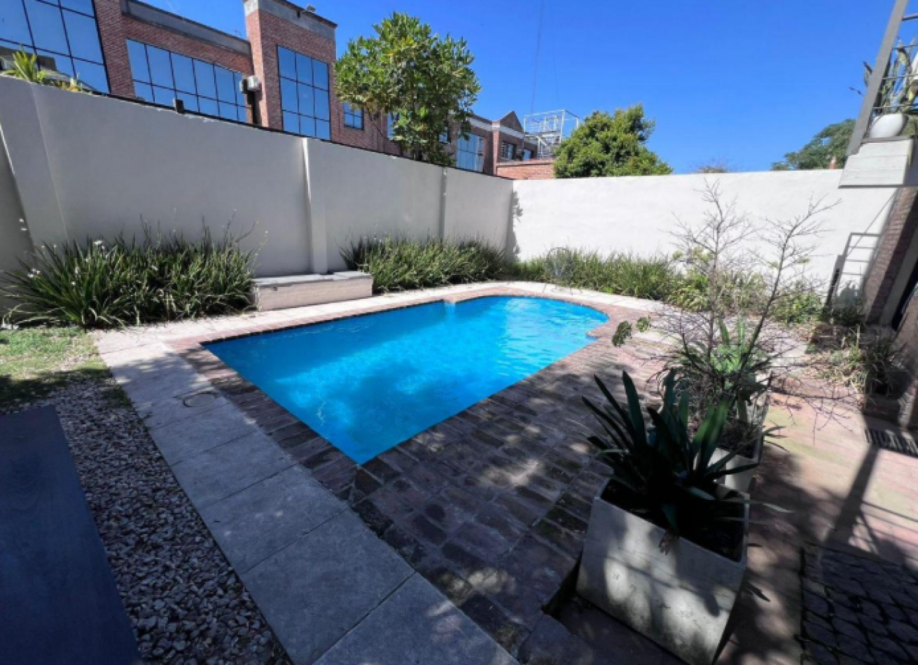 Apto Credito Venta Departamento Tres Ambientes con Cochera en San Isidro