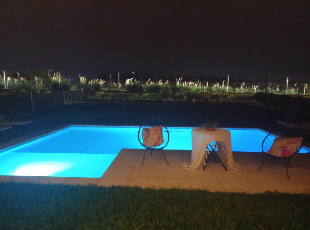 Venta Excelente Casa en San Sebastian C/pileta 3 Dorm. Fondo Libre a La Reserva