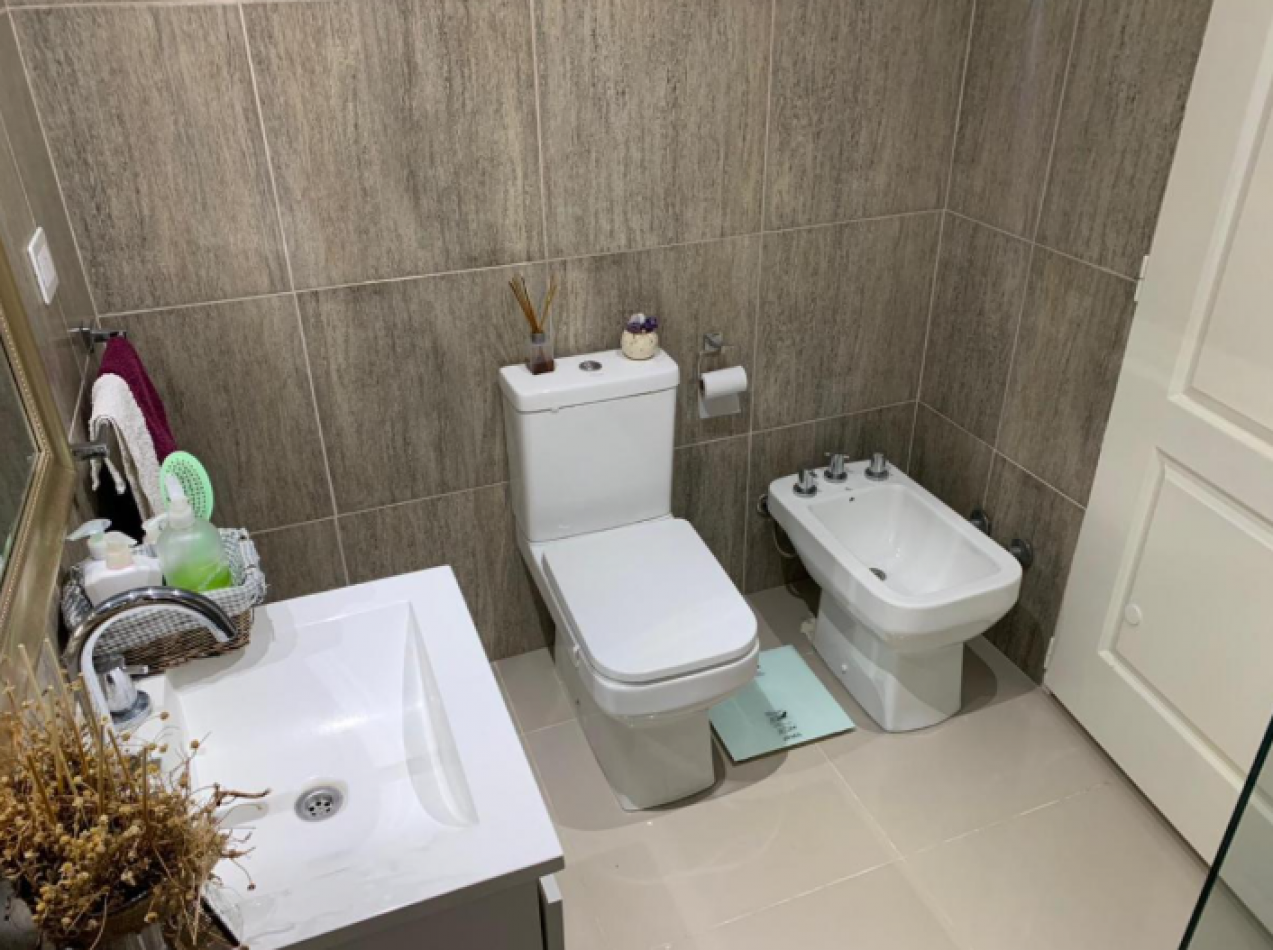 Venta Excelente Casa en San Sebastian C/pileta 3 Dorm. Fondo Libre a La Reserva