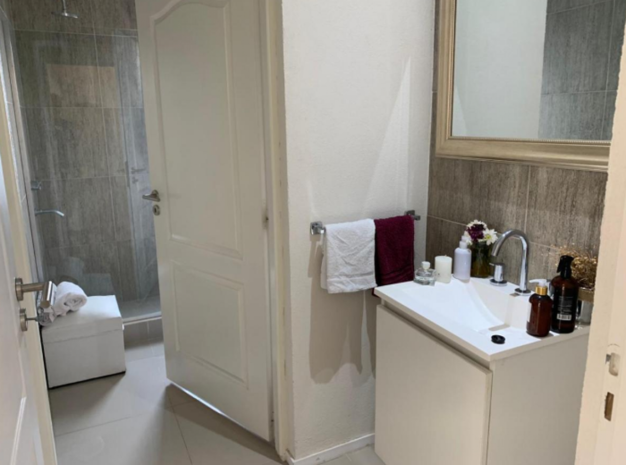 Venta Excelente Casa en San Sebastian C/pileta 3 Dorm. Fondo Libre a La Reserva