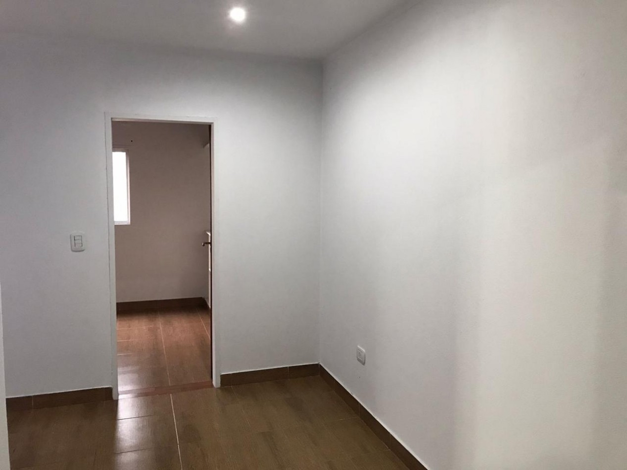 Casa Tipo Duplex en Alquiler en Barrio de Vicenzo Chico Sin Expensas