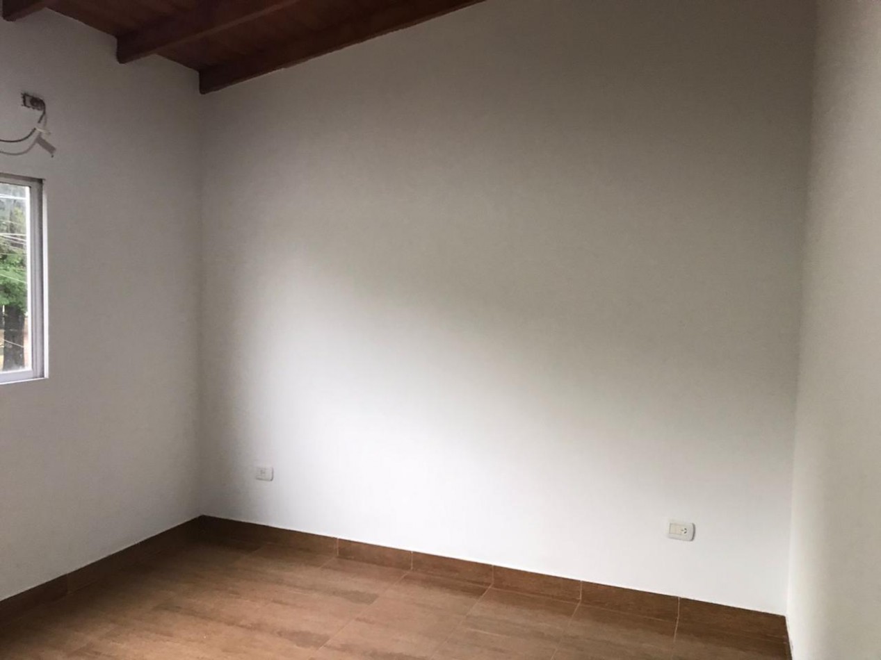 Casa Tipo Duplex en Alquiler en Barrio de Vicenzo Chico Sin Expensas