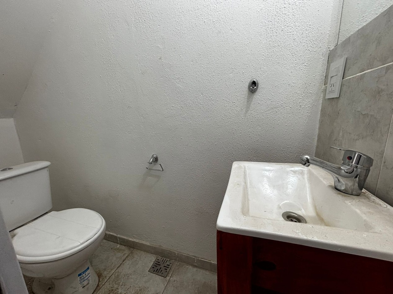 Alquiler Ph al frente dos dormitorios en suite Patio y pileta climatizada Beccar San Isidro
