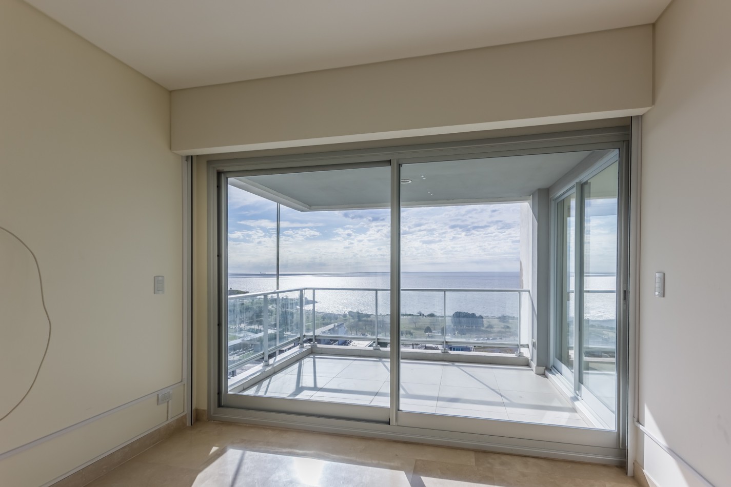VENTA Penthouse TRIPLEX  en Vicente Lopez — Edificio Wave