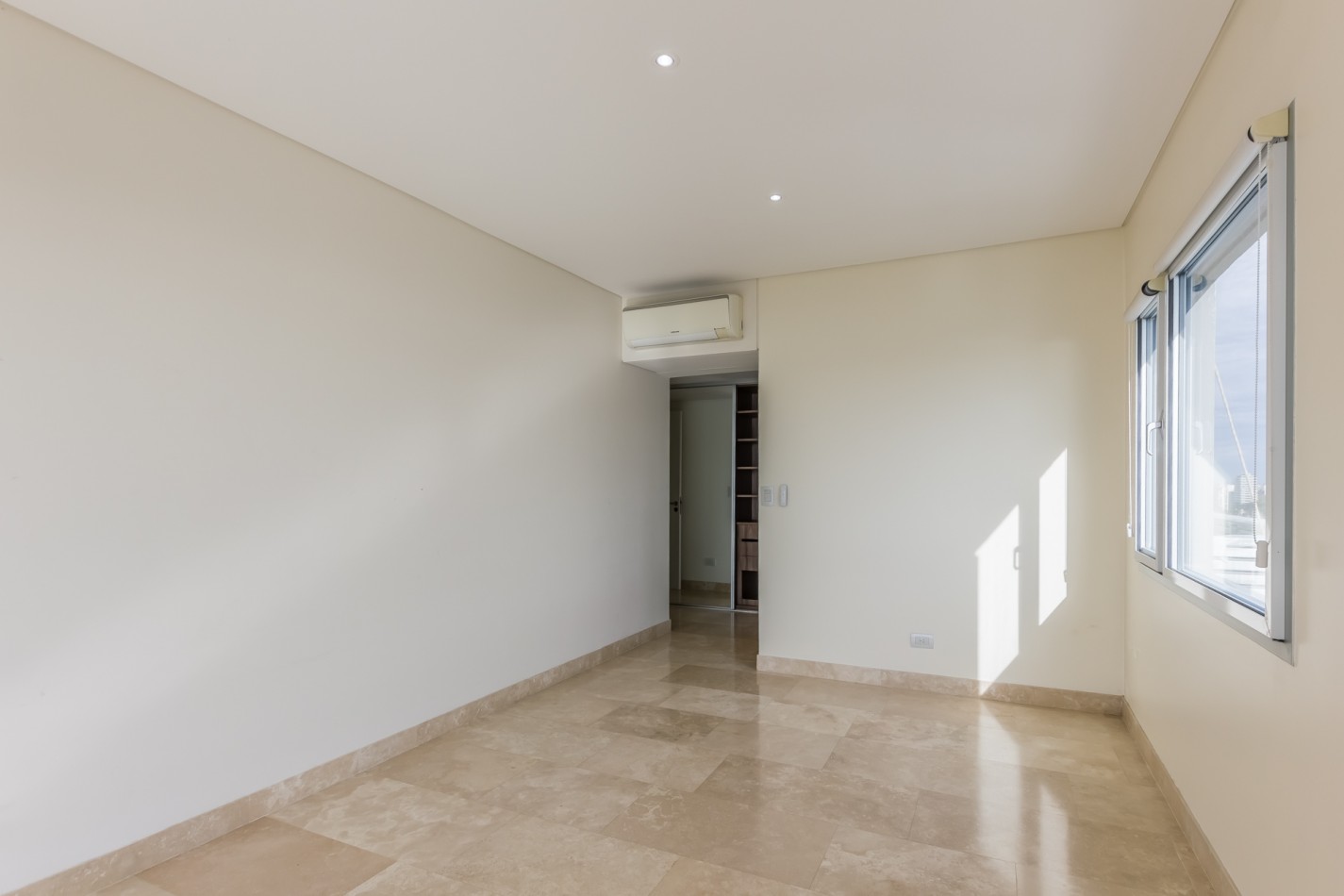 VENTA Penthouse TRIPLEX  en Vicente Lopez — Edificio Wave