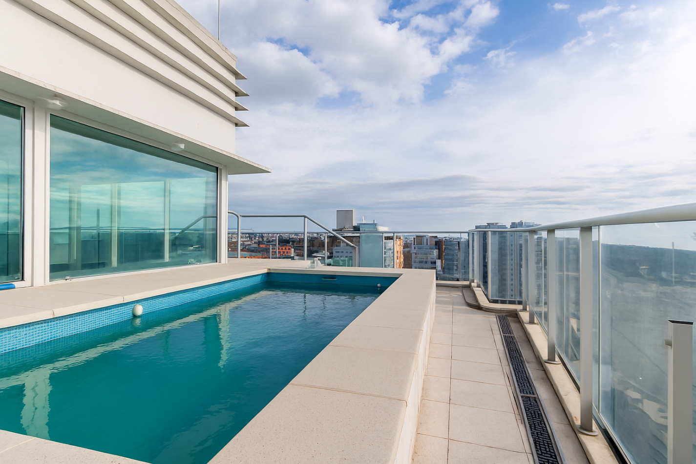 VENTA Penthouse TRIPLEX  en Vicente Lopez — Edificio Wave