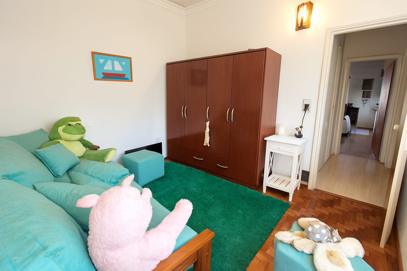 Apto Credito Casa Tres Dorm., Jardin, Quincho y Pileta en Ballester