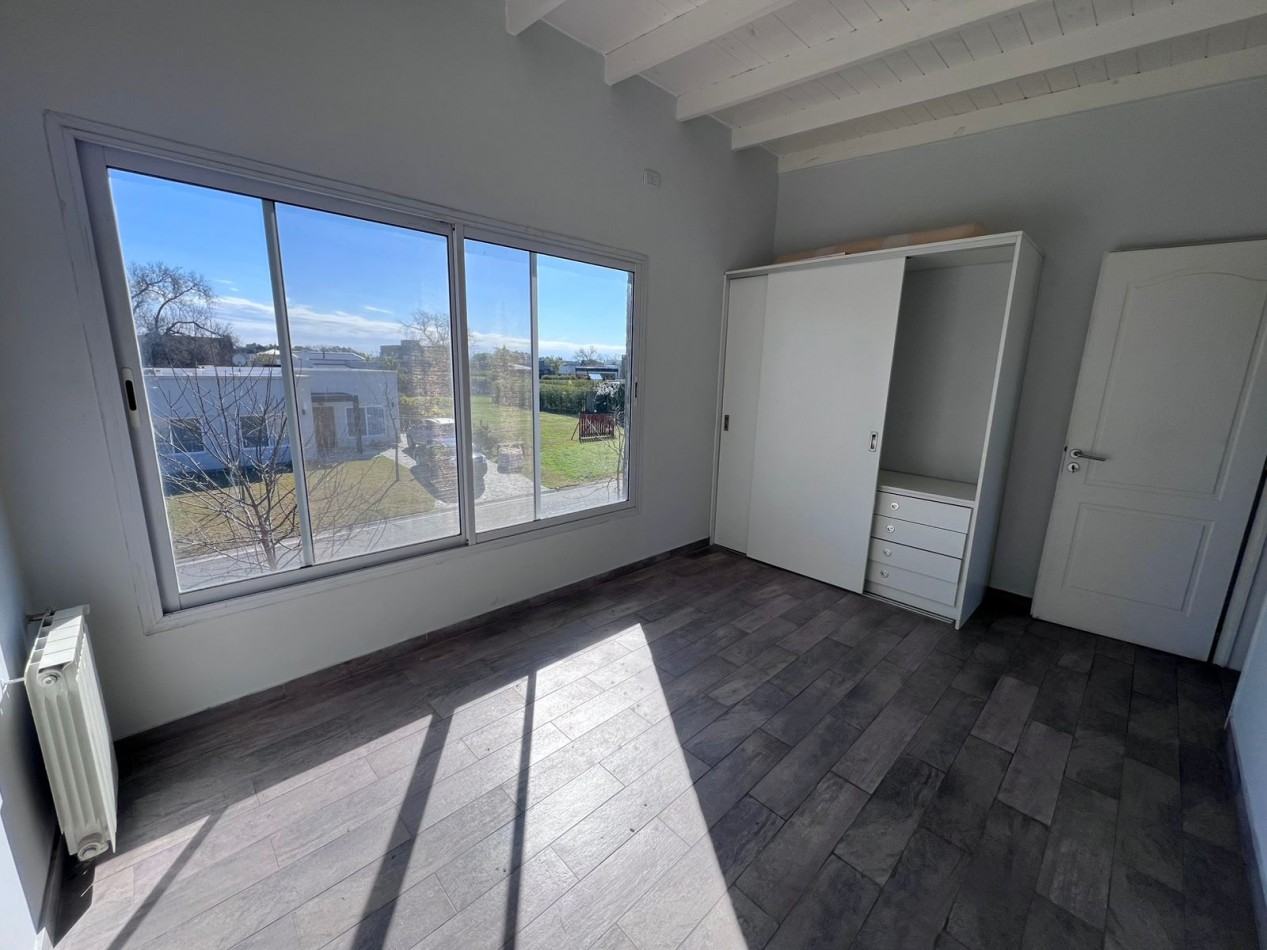 VENTA casa de tres dormitorios con pileta en San Ramiro Pilar del ESte