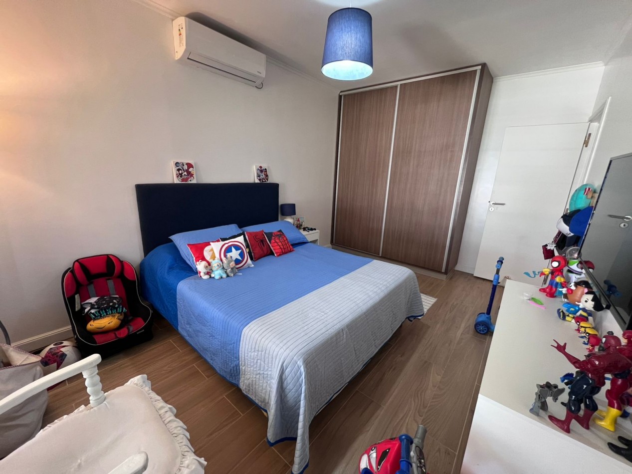 ALQUILER casa tres dormitorios jardin, pileta, cochera cubierta en Pacheco