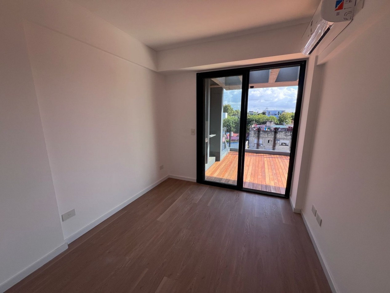 Venta Departamento Tres Ambientes con Balcon Terraza con Parrilla Villa Urquiza