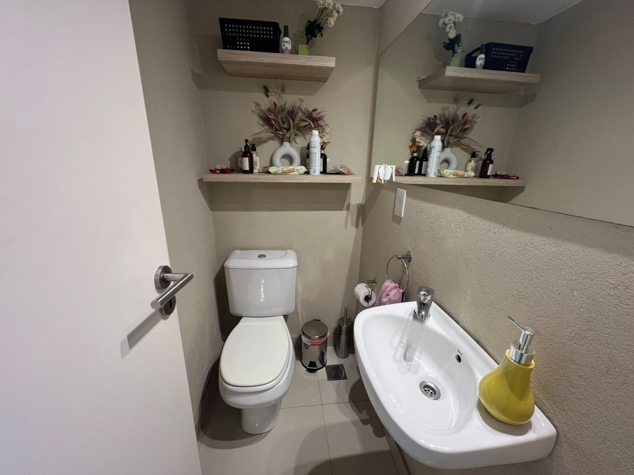VENTA Duplex 2/3 Ambs con Cochera Fija Cubierta | Balcon, Escritorio y Muy Luminoso en Palermo