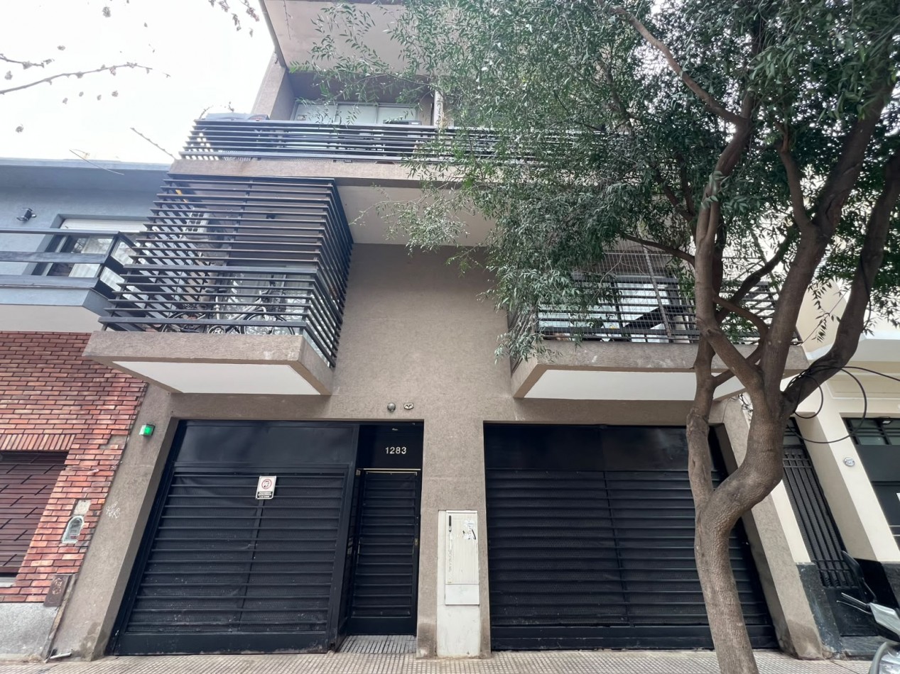 VENTA Duplex 2/3 Ambs con Cochera Fija Cubierta | Balcon, Escritorio y Muy Luminoso en Palermo