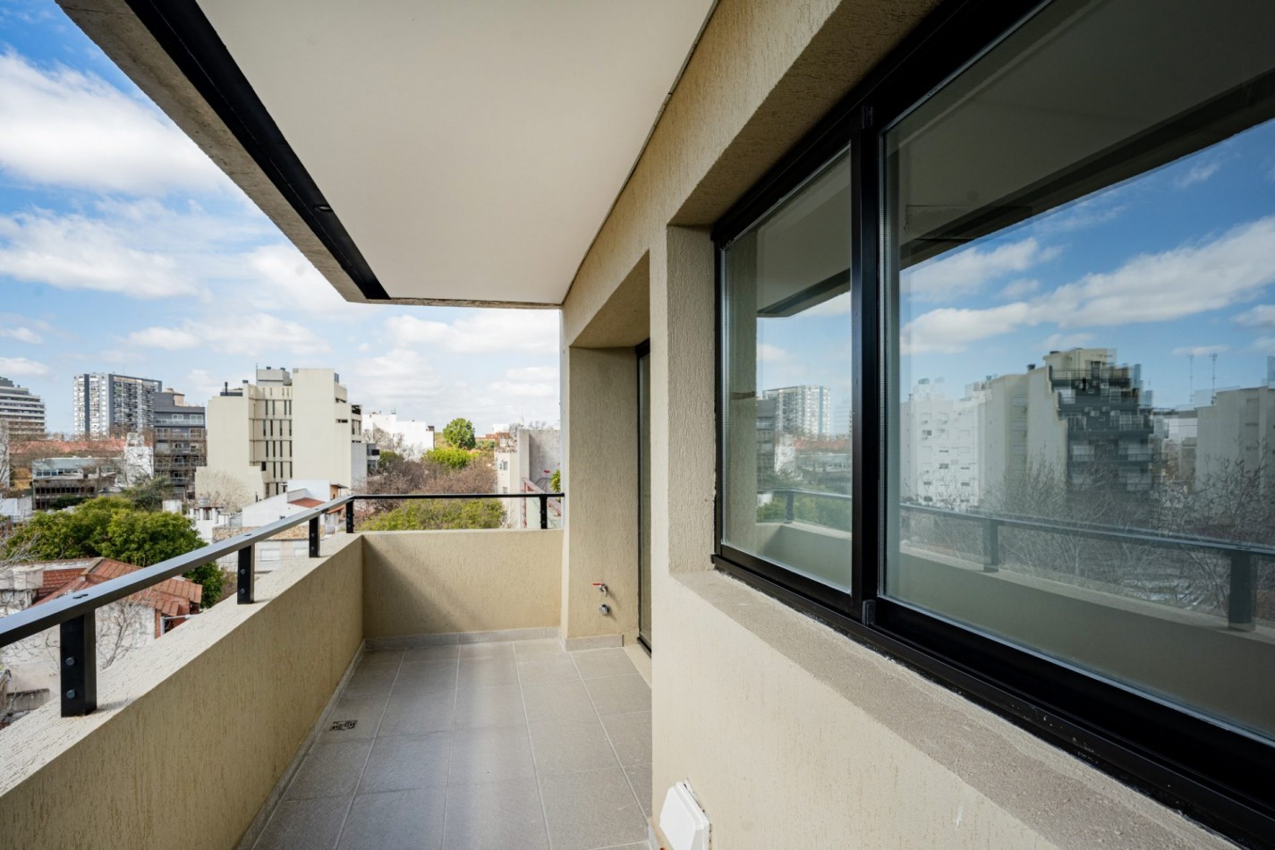 VENTA departamento tres ambientes con baño y toillete en Parque Chas - Villa Urquiza