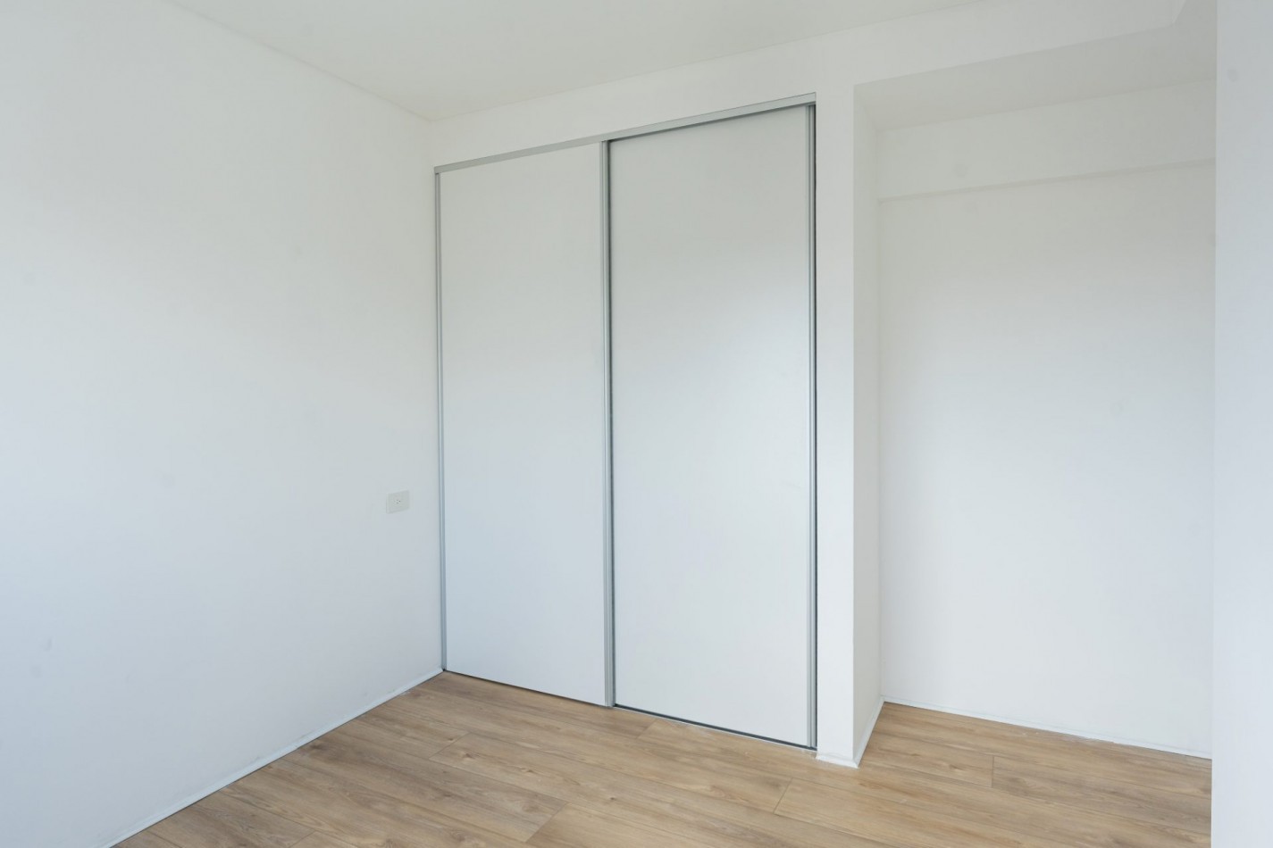 VENTA departamento tres ambientes con baño y toillete en Parque Chas - Villa Urquiza