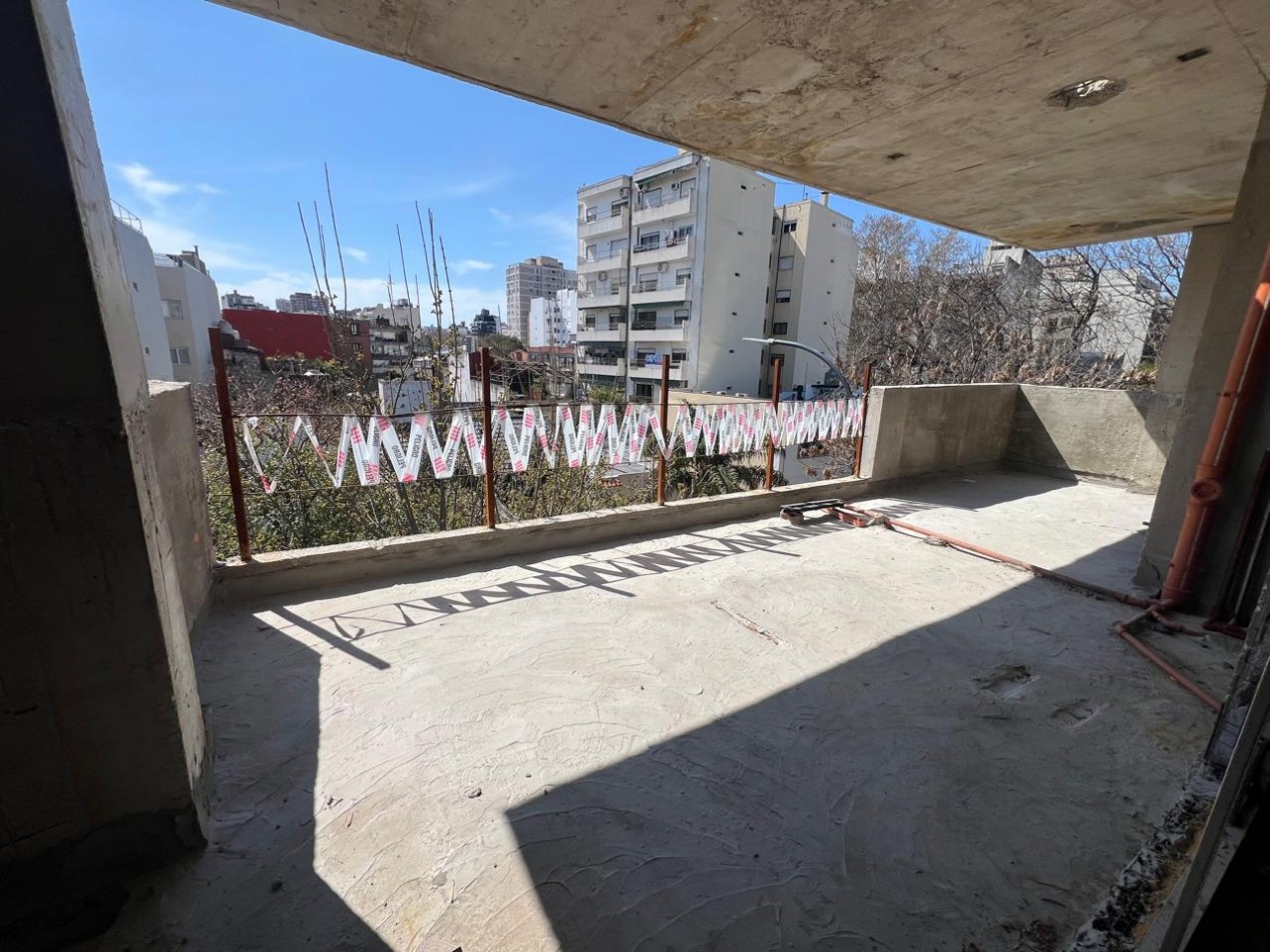 Venta departamento cuatro ambientes con balcon terraza en Colegiales ENTREGA SEPTIEMBRE 2027