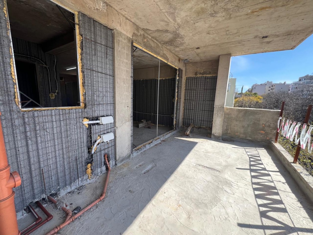 Venta departamento cuatro ambientes con balcon terraza en Colegiales ENTREGA SEPTIEMBRE 2027