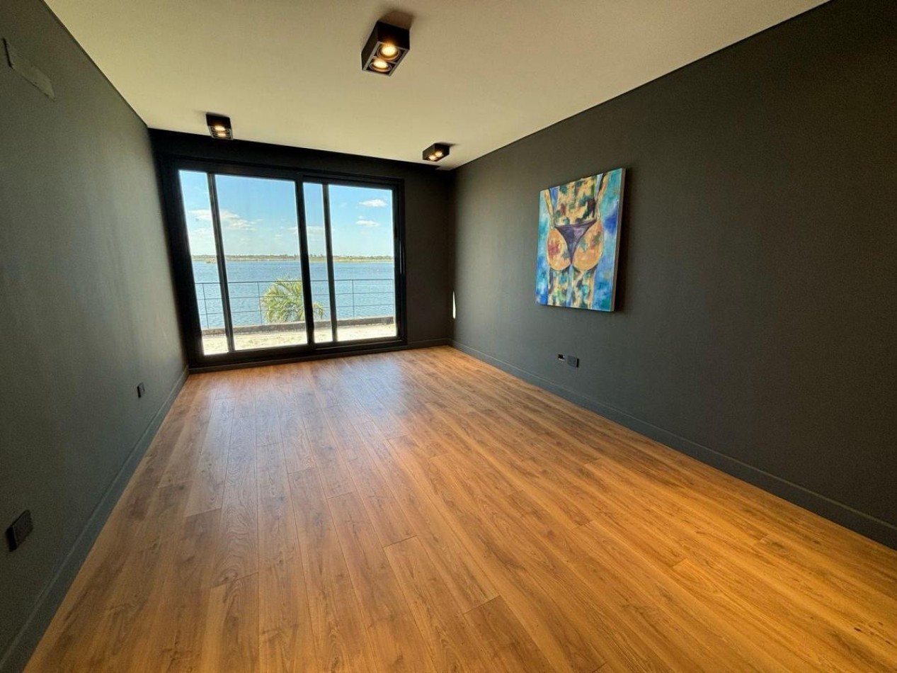 CASA A ESTRENAR EN MARINAS - PUERTOS DEL LAGO: TU REFUGIO AL LAGO.