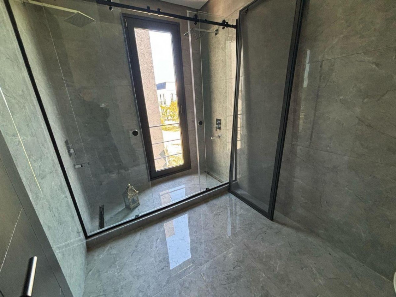 CASA A ESTRENAR EN MARINAS - PUERTOS DEL LAGO: TU REFUGIO AL LAGO.