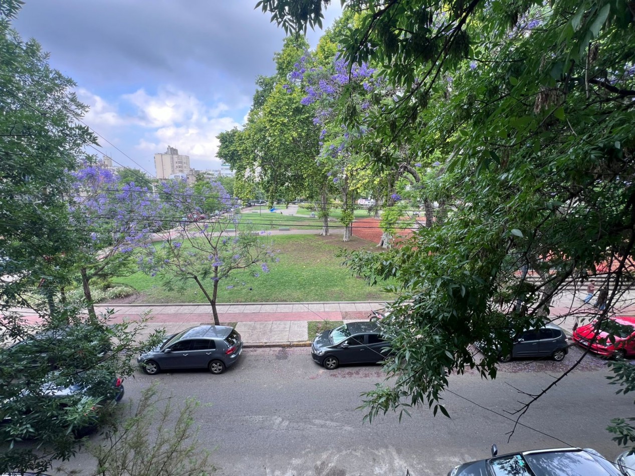 3 AMBIENTES CON VISTA ABIERTA A PLAZA 25 DE AGOSTO - ENTREGA DIC 2026