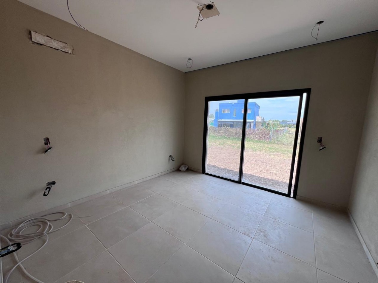 CASA DE DISEÑO EN AREA 13 - OPORTUNIDAD EN OBRA (ENTREGA DIC 2026)