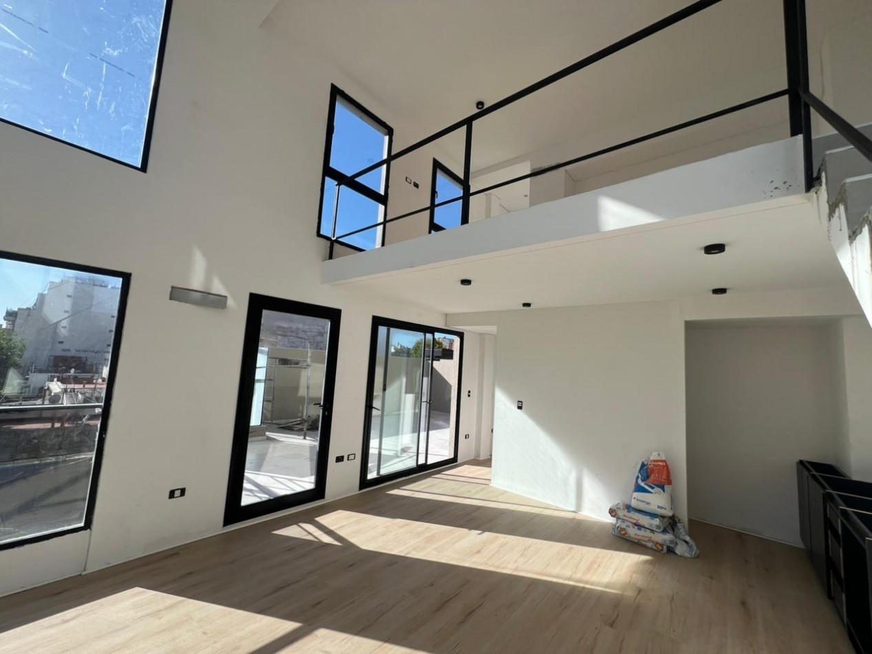 UNICO: 2 AMBIENTES CON TERRAZA PRIVADA DE 40 M² - PLANTA FLEXIBLE (EXPANDIBLE A 3)