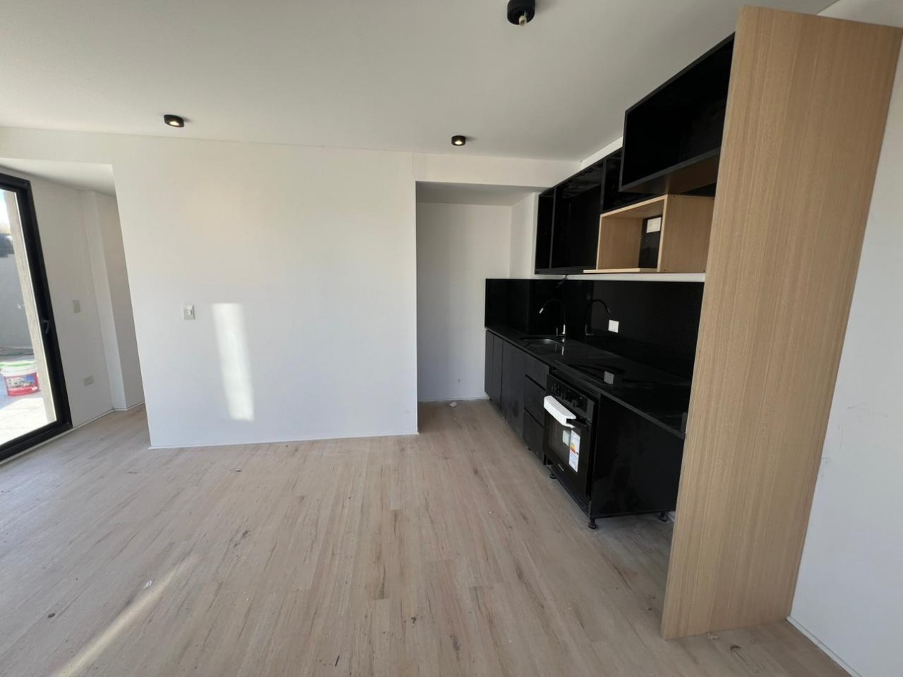 UNICO: 2 AMBIENTES CON TERRAZA PRIVADA DE 40 M² - PLANTA FLEXIBLE (EXPANDIBLE A 3)