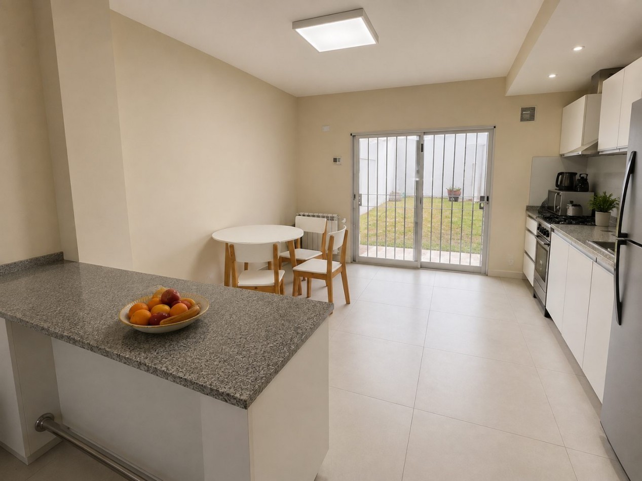 EXCEPCIONAL DUPLEX A ESTRENAR EN FLORIDA OESTE - 230 M² TOTALES