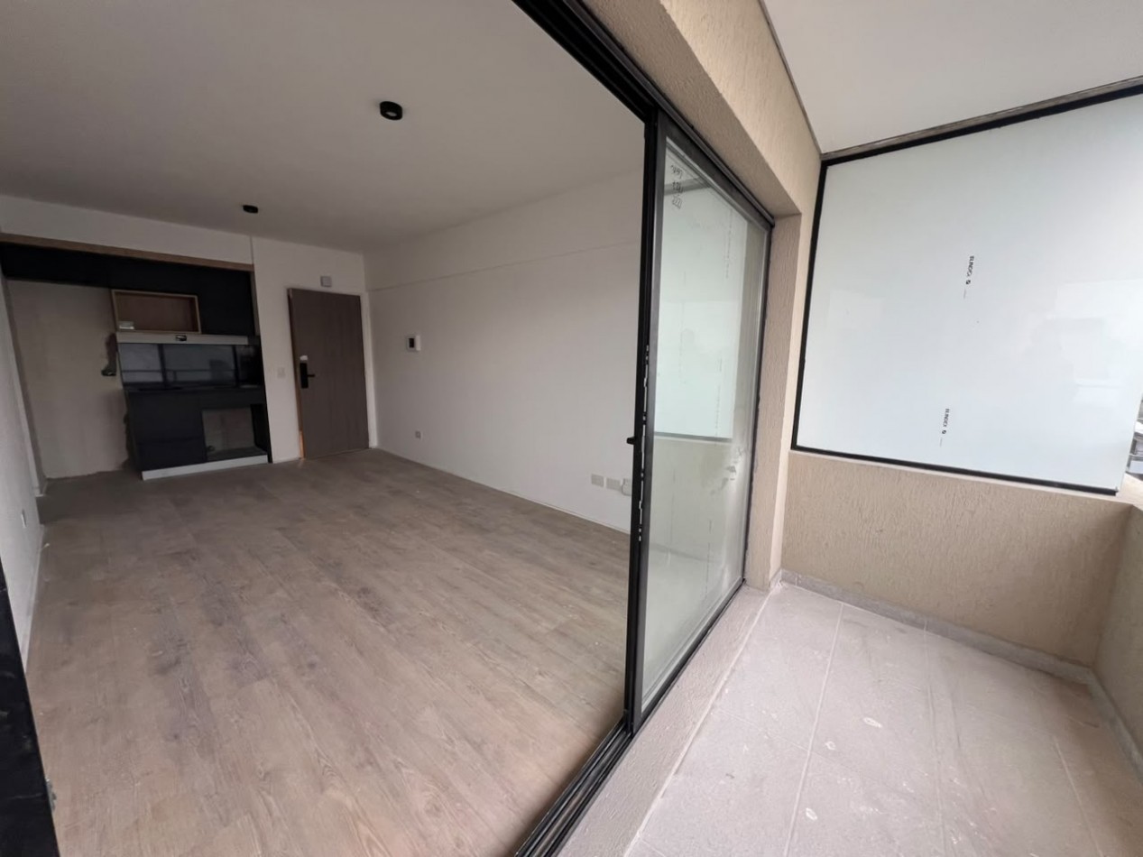  Venta en Construccion Depto 2 Ambientes en Parque Chas a m del Subte B