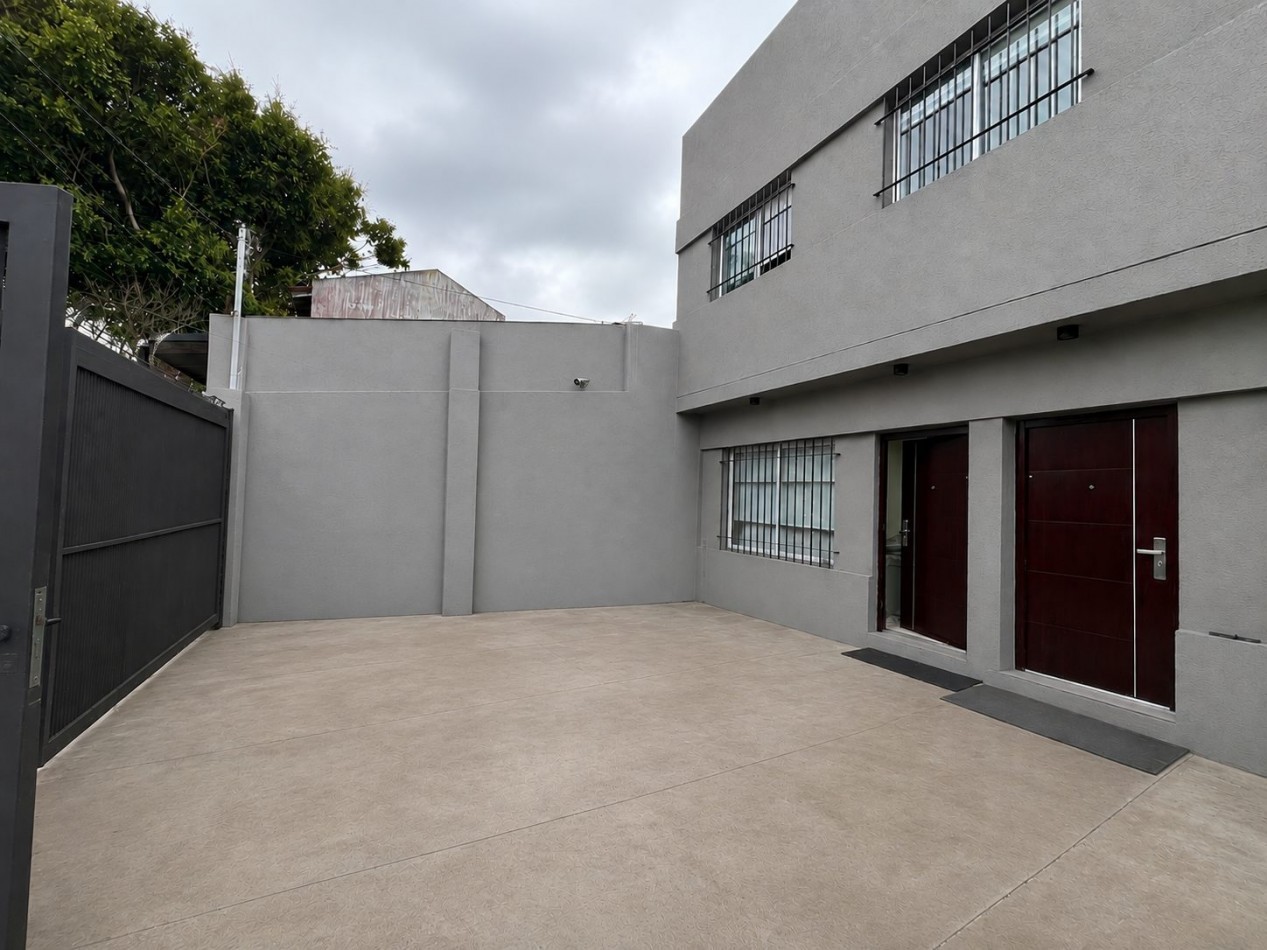DUPLEX MODERNO CON JARDIN PRIVADO - 130 M² CUBIERTOS + JARDIN