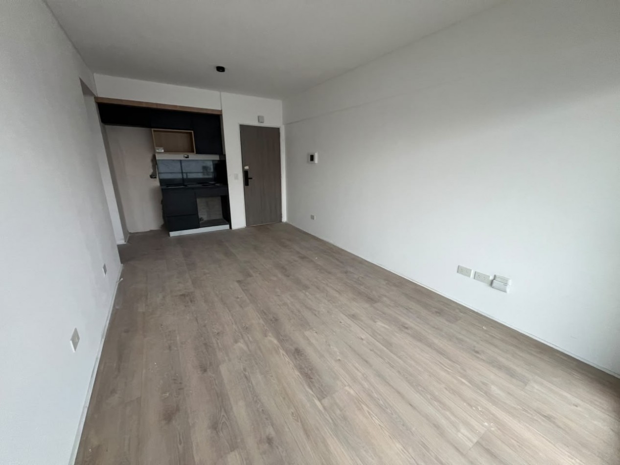  Venta en Construccion Depto 2 Ambientes en Parque Chas a m del Subte B