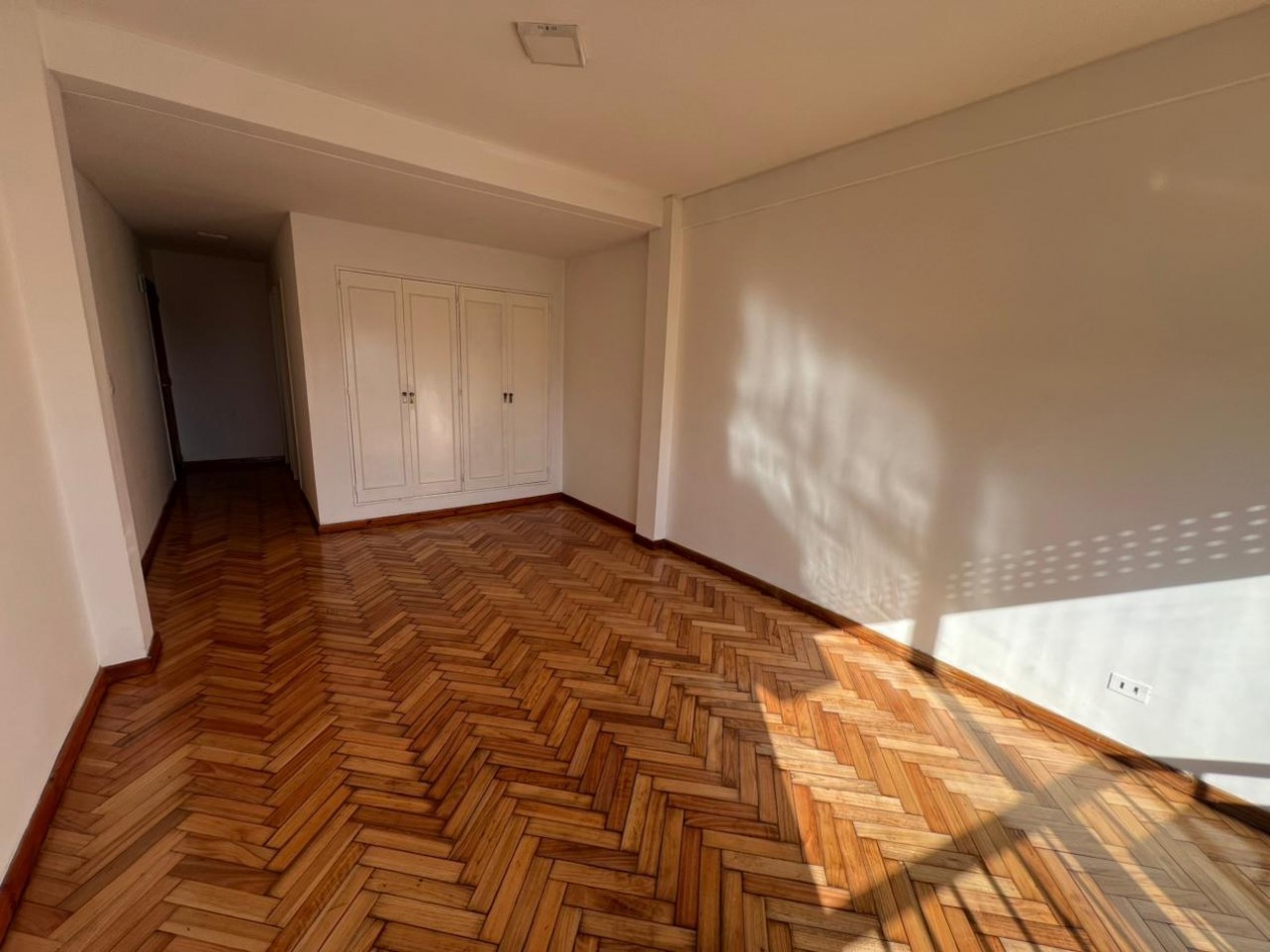 MONOAMBIENTE CON VISTA ABIERTA SOBRE AV. LIBERTADOR - CERCA DEL RIO