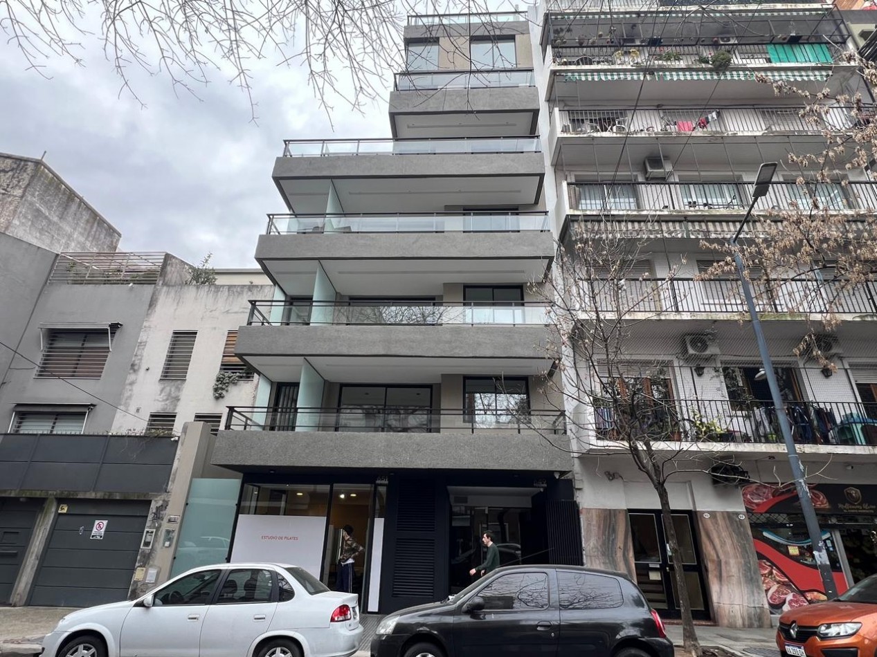 Departamento dos ambientes con terraza en venta en Villa Crespo