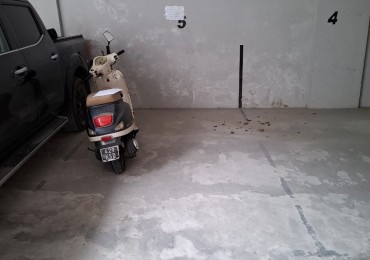 Venta cochera fija y cubierta en Floresta