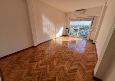 APTO CREDITO monoambiante piso alto vista al RIO en Olivos Vicente Lopez